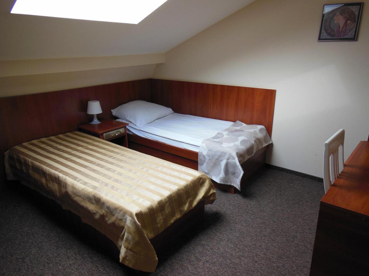 Hotel Jester - Wroclaw — Photos 1